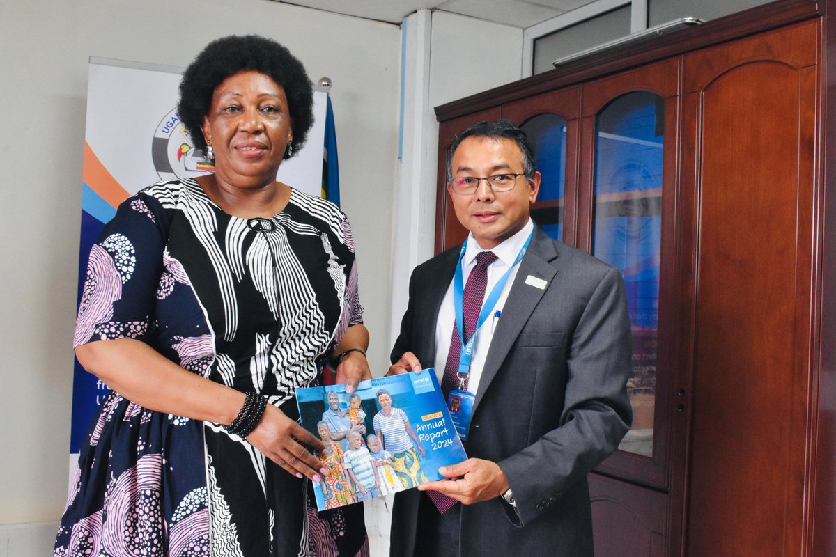 UHRC_UGANDA's tweet image. This morning, @ChairpersonUhrc, joined by the Director Monitoring and Inspection @RSsekindi met a delegation from @UNICEFUganda headed by Dr. Robin Nandy, the UNICEF Representative in Uganda. They pledged to support us in monitoring children’s rights, capacity building and…