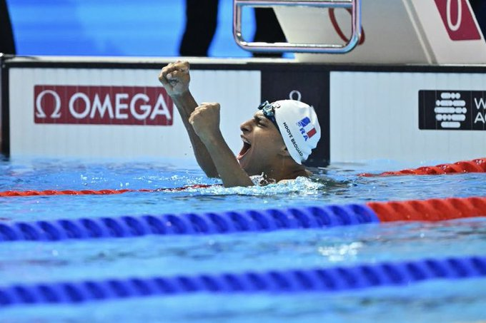 Superbe exploit de #YOHANNNDOYEBROUARD Médaille de Bronze aux Championnats du Monde de Natation à #AQUASingapore2025 avec un record de France en prime à 51.92 premier Français sous les 52" le Record de France de Camille Lacourt est tombé ce qui situe la performance de Yohan
Bravo