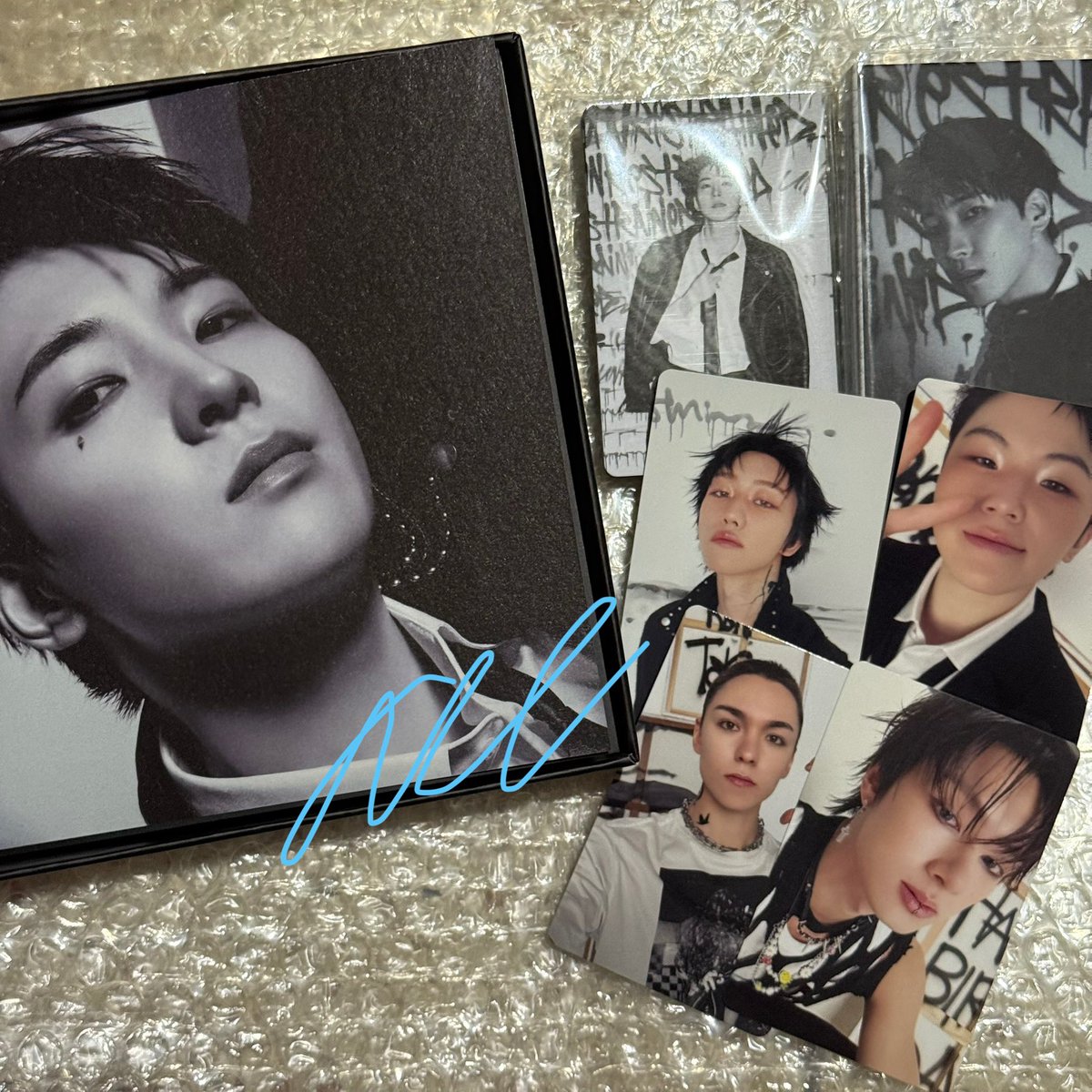 acewonuu's tweet photo. *.✧ happy wonwoo day giveaway! ✧.*

🌸 wonwoo daredevil ver complete set 
🌸 harper’s bazaar magazine wonwoo 

— mbf, rt, and like
— reply your fave wonwoo pic + tag 3 mutuals 🤍 

✦ ends 7/31 , 11:59pm
#원우 https://t.co/hH0gsgKQWc