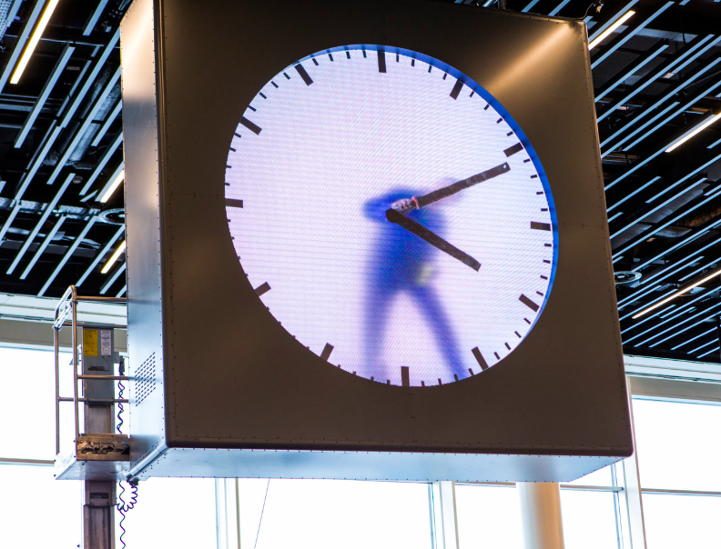 Maar wel een dwangarbeider 24 uur per dag aan het werk zetten!