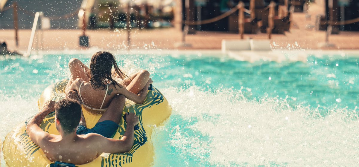 On a hot summer day, there's nothing better than splashing around in the water. Whether you’re a thrill seeker, or a lazy river rider, Canada's got waterparks to cool you down. What’s your favourite waterpark in #Canada? ⛲🌊