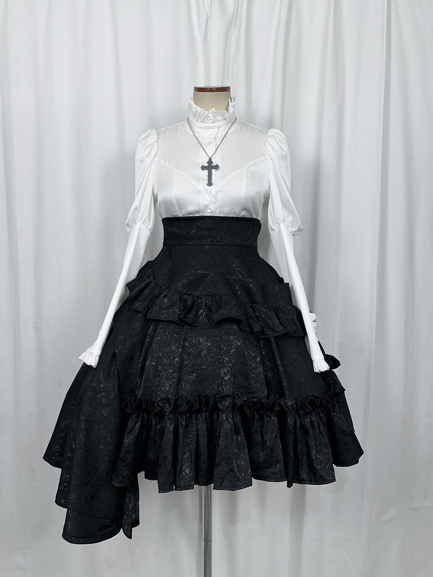 ATELIER BOZ　オーバースカート ATELIER BOZ】 ヘクトルコルセット風オーバースカートが choice
