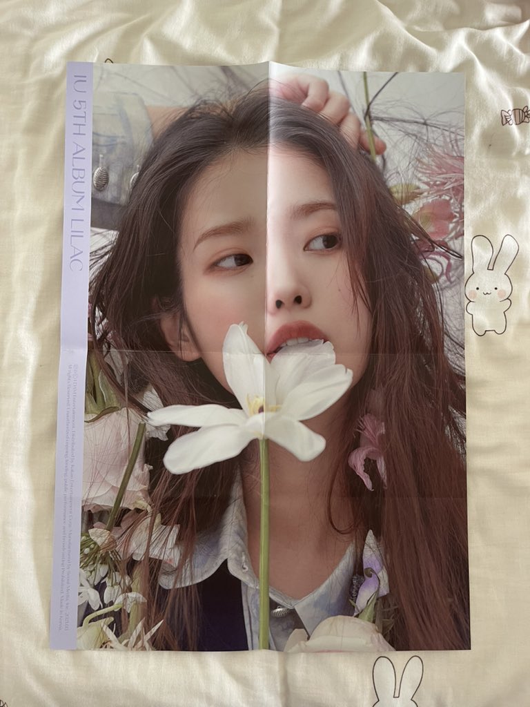 ONLY SELLING AS SET

TAKE ALL FOR ₱800

- bylac album (NO PC)
- love poem folded POB poster
- bylac folded POB poster
- hilac folded POB poster

🏷️ wts lfb kpop selling ph onhand jieun for sale lilac photocard pc iu