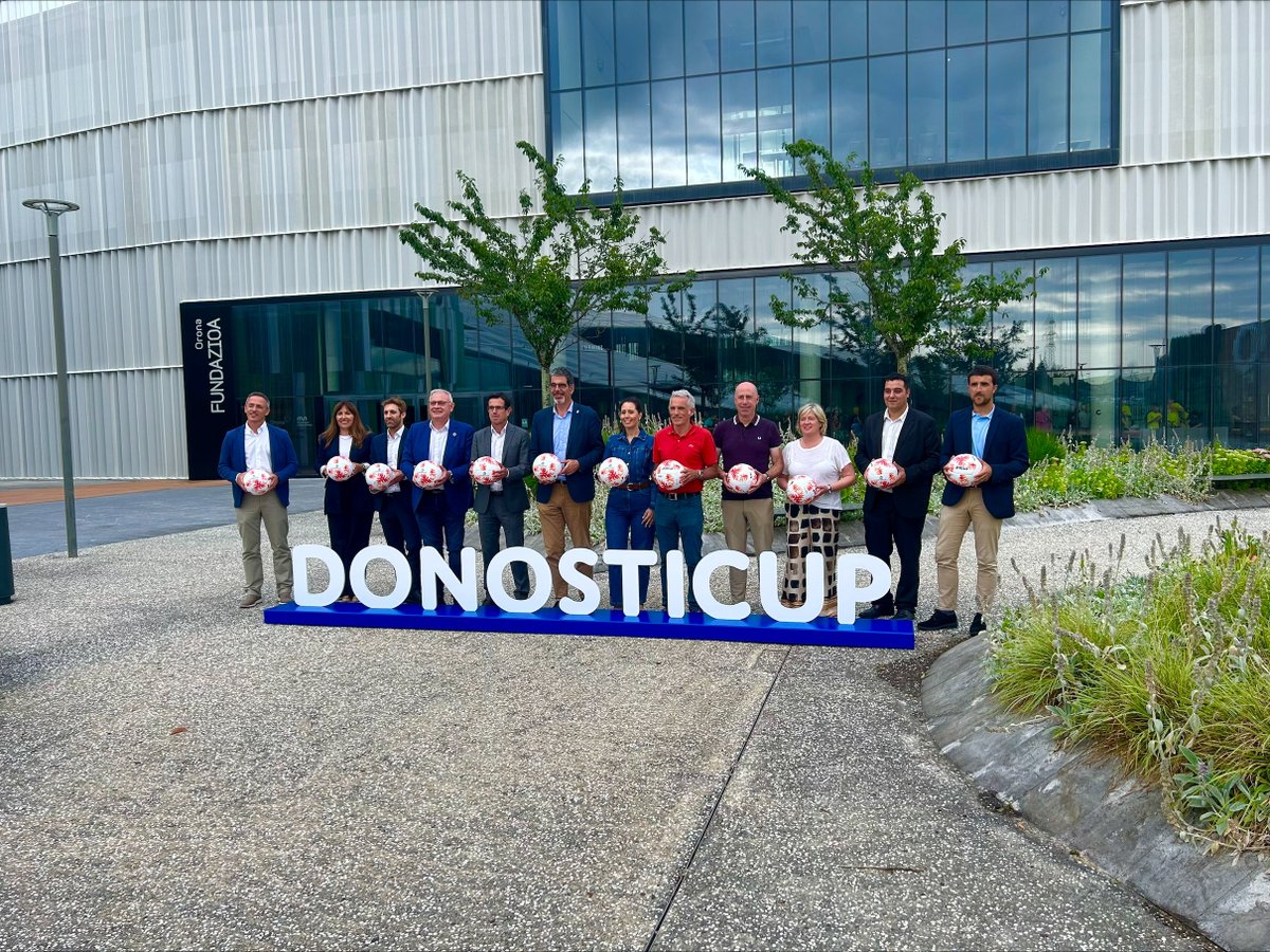 Rural Kutxa (@ruralkutxa) on Twitter photo Cerramos Julio con un resumen de nuestra colaboración con <a href="/donosticup/">Donosti Cup</a> 2025
+1.100 becas concedidas
3 premios a la deportividad concedidos
Millones de experiencias que se llevan los jugadores/as
Enhorabuena a todos/as, nos vemos el año que viene Cerramos Julio con un resumen de nuestra colaboración con <a href="/donosticup/">Donosti Cup</a> 2025
+1.100 becas concedidas
3 premios a la deportividad concedidos
Millones de experiencias que se llevan los jugadores/as
Enhorabuena a todos/as, nos vemos el año que viene