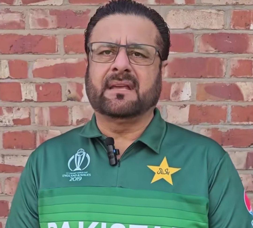 A brave soul.
When the security guard asked him to remove or hide his Pakistan shirt, he chose to leave the stadium instead.
He didn’t back down — stood tall with pride.
He stood by his identity with dignity.
Hats off to him. 🫡🇵🇰