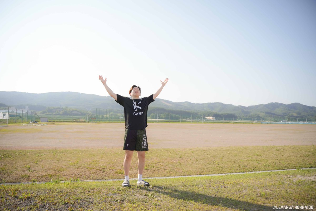 記念すべき第1回目の掲載は、先日行われた『K CAMP』の開催レポートです⛹️

#菊地広人 選手が今回のクリニックを開催したかった理由、
2日間を終えてみての感想など、菊地選手の北見愛に迫りました👂✨

【北見にバスケで貢献したい】 道産子・菊地広人選手が企画！"K