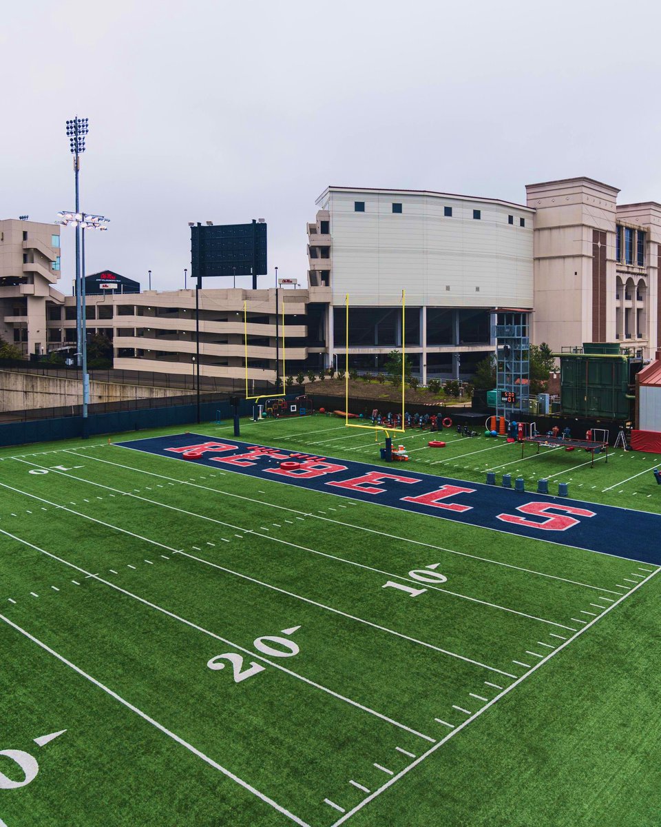 Everything Ole Miss tweet media