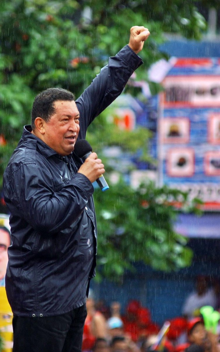 Hace 71 años, un día como hoy, nació  el mejor amigo de #Cuba. #SiempreSantiago
Su vida la celebraremos siempre por el legado que dejó en nuestro pueblo, en su #Venezuela amada y en América.
Hugo Chávez será siempre una inspiración para los revolucionarios del mundo.