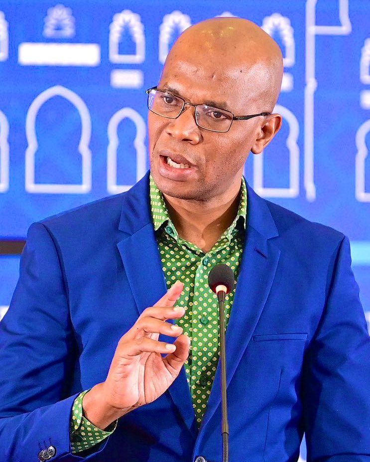 Kama kuna kigezo/sababu za kuondolewa kwako katika mbio hizi za ubunge; ni USHAWISHI wako usiotetereka kwa wanachama wa CCM na Watanzania katika misimu yote. Wapo wapi ulioingia nao top 5 Mwezi Julai 2015? Tumshukuru Mwenyezi Mungu.

Umekuwa gumzo ukiwa bungeni, na serikalini;