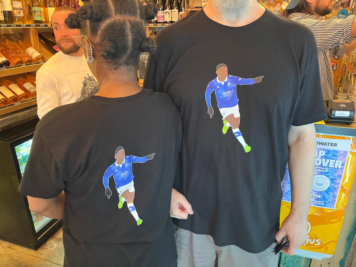 <a href="/A_reidx/">Alex Reid</a> Have a great season Alex apart from you know you? 😊 Thanks <a href="/HappyWanderer55/">Sam Radcliffe 🇨🇷</a>