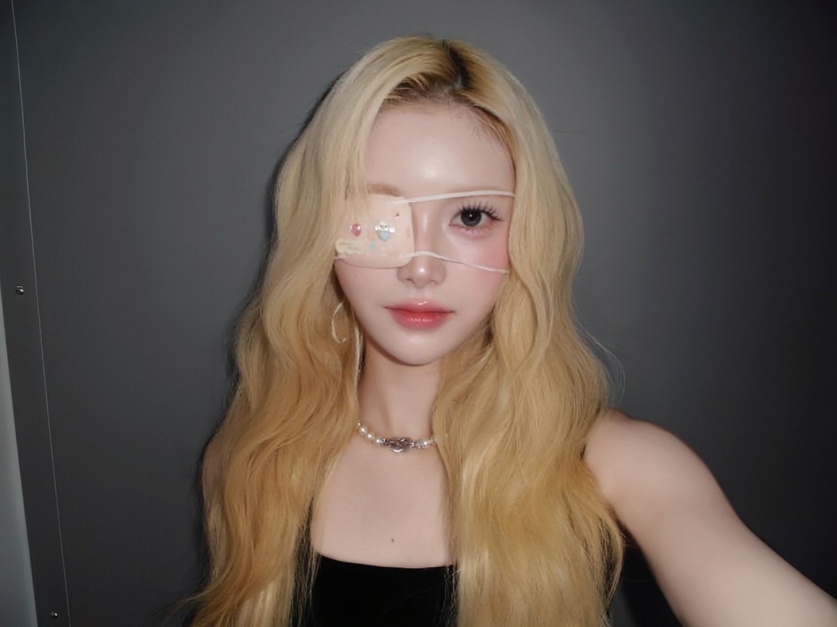 💌 250729 | 9:45PM KST
“my first eye patch”

#마유 #트리플에스