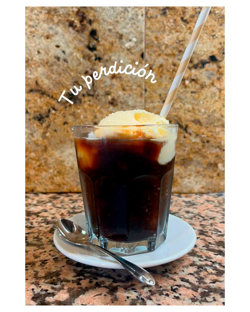 Blanco y negro, todo un clásico del verano que será tu perdición. ¿Lo has probado? 😋