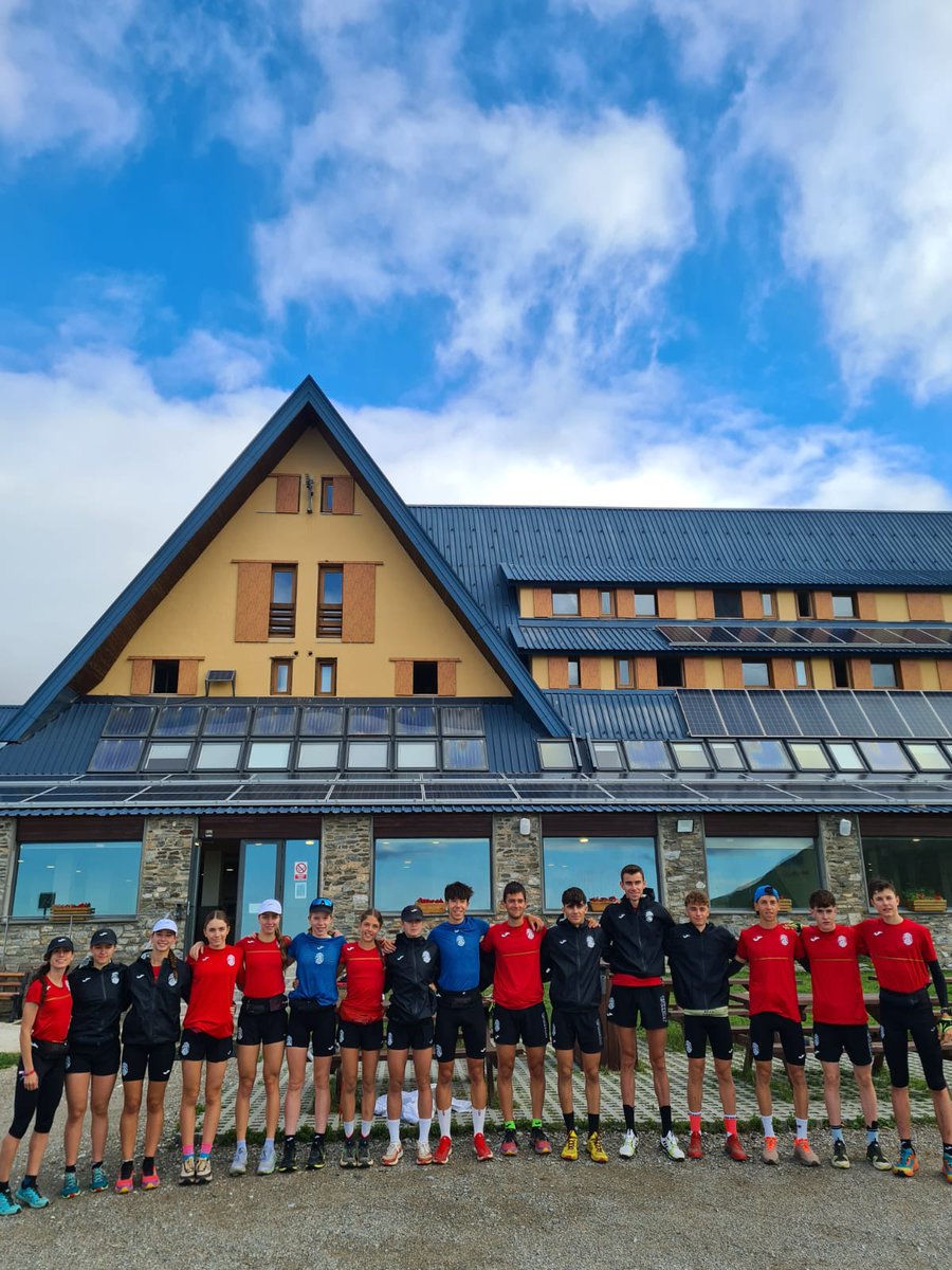 #cxmtrailfedme 🗺️La selección española juvenil Carreras por Montaña preparada para defender su título mundial de Skyrunning.

📲Convocatoria &amp; Info en fedme.es/la-seleccion-e…
 
 <a href="/deportegob/">CSD</a>  <a href="/depespana/">ADESP - Asociación del Deporte Español</a> <a href="/COE_es/">Comité Olímpico Español</a>  <a href="/JomaSport/">Joma Sport</a>