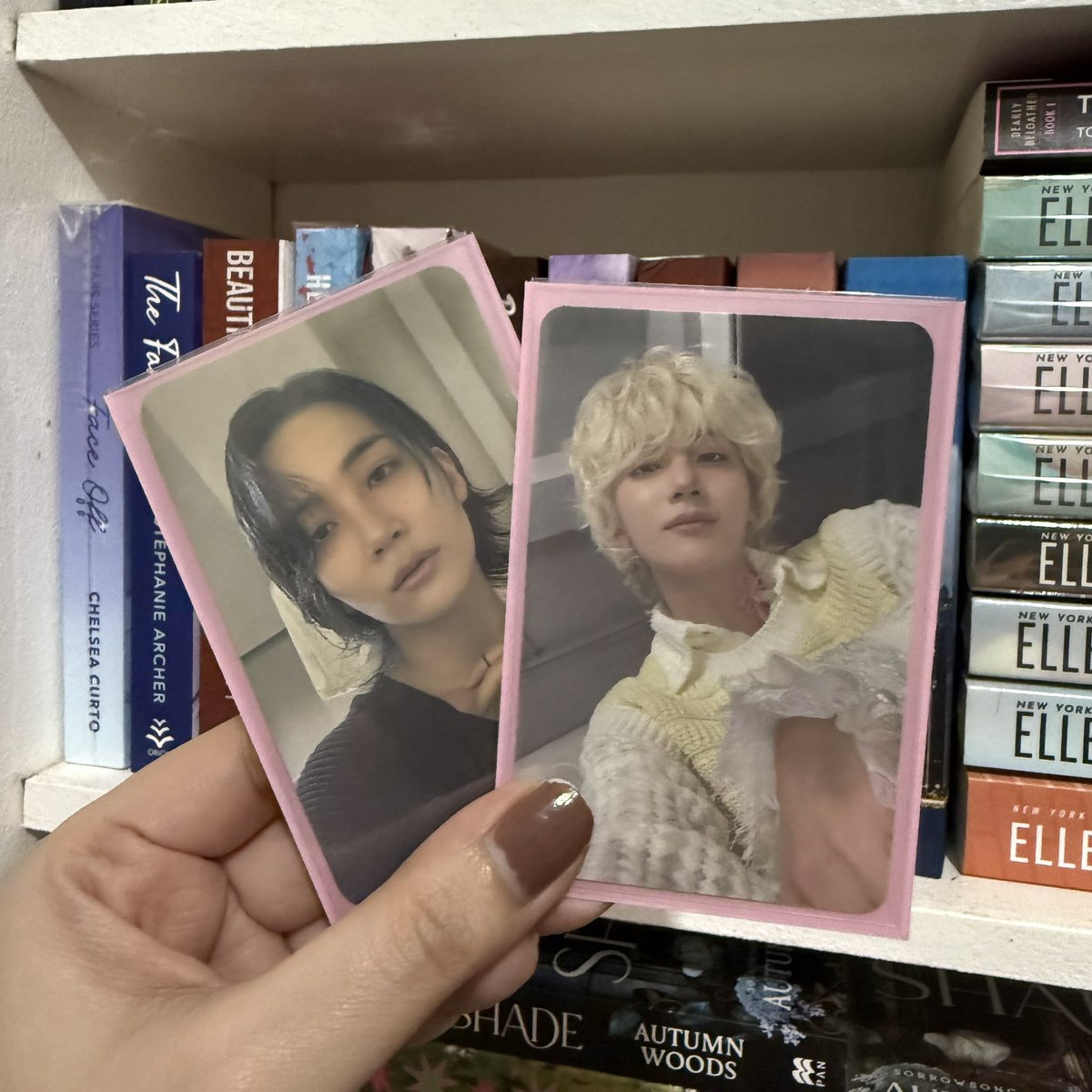 fandomlybookish's tweet image. WTS / LFB SEVENTEEN JEONGHAN PHOTOCARD SETS 

rfs: decluttering 
this man 17 is right here