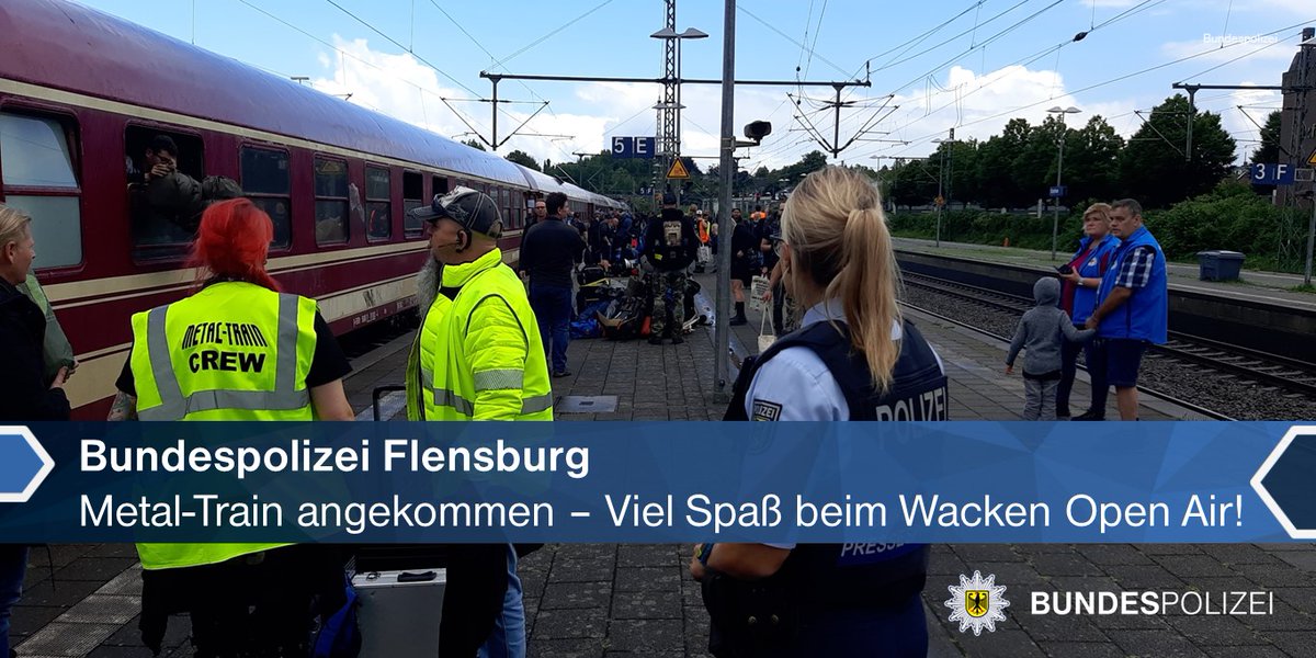 Heute erreichte der #Metaltrain mit ca. 450 Reisenden und ca. zwei Stunden Verzögerung gut gelaunt den Bahnhof #Itzehoe. Die #Bundespolizei wünscht allen Heavy Metal Fans eine sichere Anreise.

Viel Spaß beim #WackenOpenAir!

#WOA #Wacken #Wacken2025