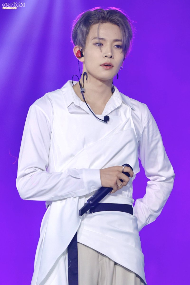 starlight.1015 tweet media