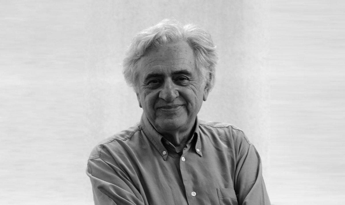 Ha muerto Nuno Portas a los 90 años.
El arquitecto portugués fue Secretario de Estado de Vivienda y Urbanismo tras la Revolución de los Claveles de 1974, y una figura clave en la transformación urbanística de ciudades como Madrid, Santiago de Compostela, Barcelona o Río de