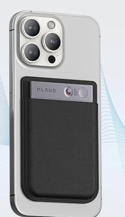 daigoxdaigo55's tweet image. このPLAUDNOTEをAmazonで買って3日目、すぐに紛失。

乗っていた全日空に問い合わせたら、その便から見つかったとのこと。

喜んでいたら…着払いで届いてペアリングしないな、と思っていたら違うシリアルの同型でした！
落とした方いませんか？？

本人ならSN必須です。
届け！
#拡散希望 #PLAUDNOTE