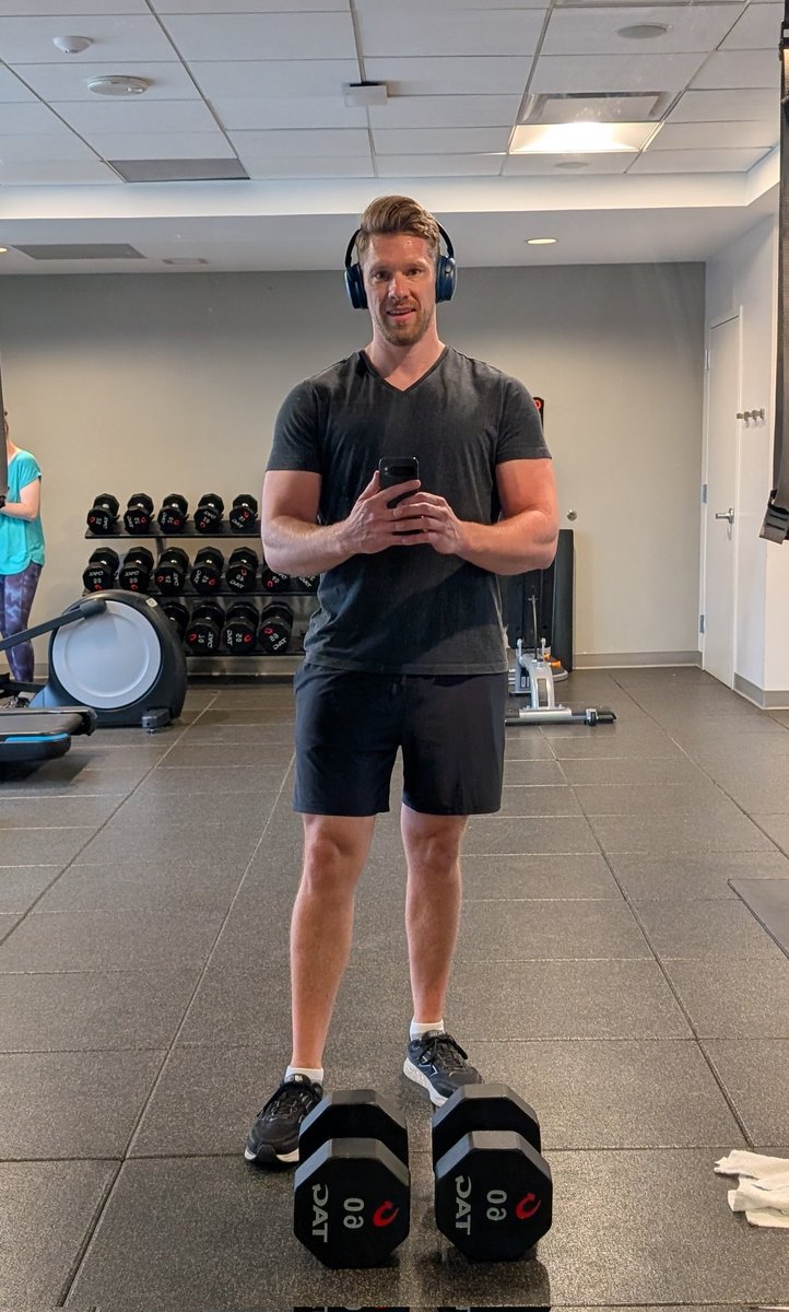 Getting pumped for <a href="/LaraconUS/">Laracon US</a> while catching up on <a href="/MostlyTechPod/">Mostly Technical</a>