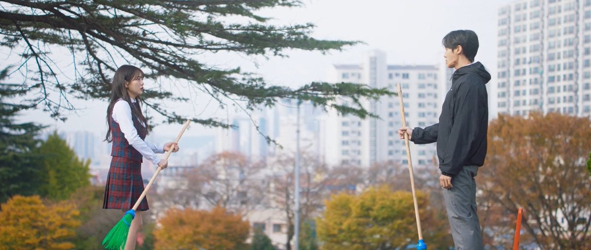 preferseonhossi's tweet image. #HeadOverHeels #HeadOverHeelsEp12 

HOW IT STARTED               HOW IT ENDED