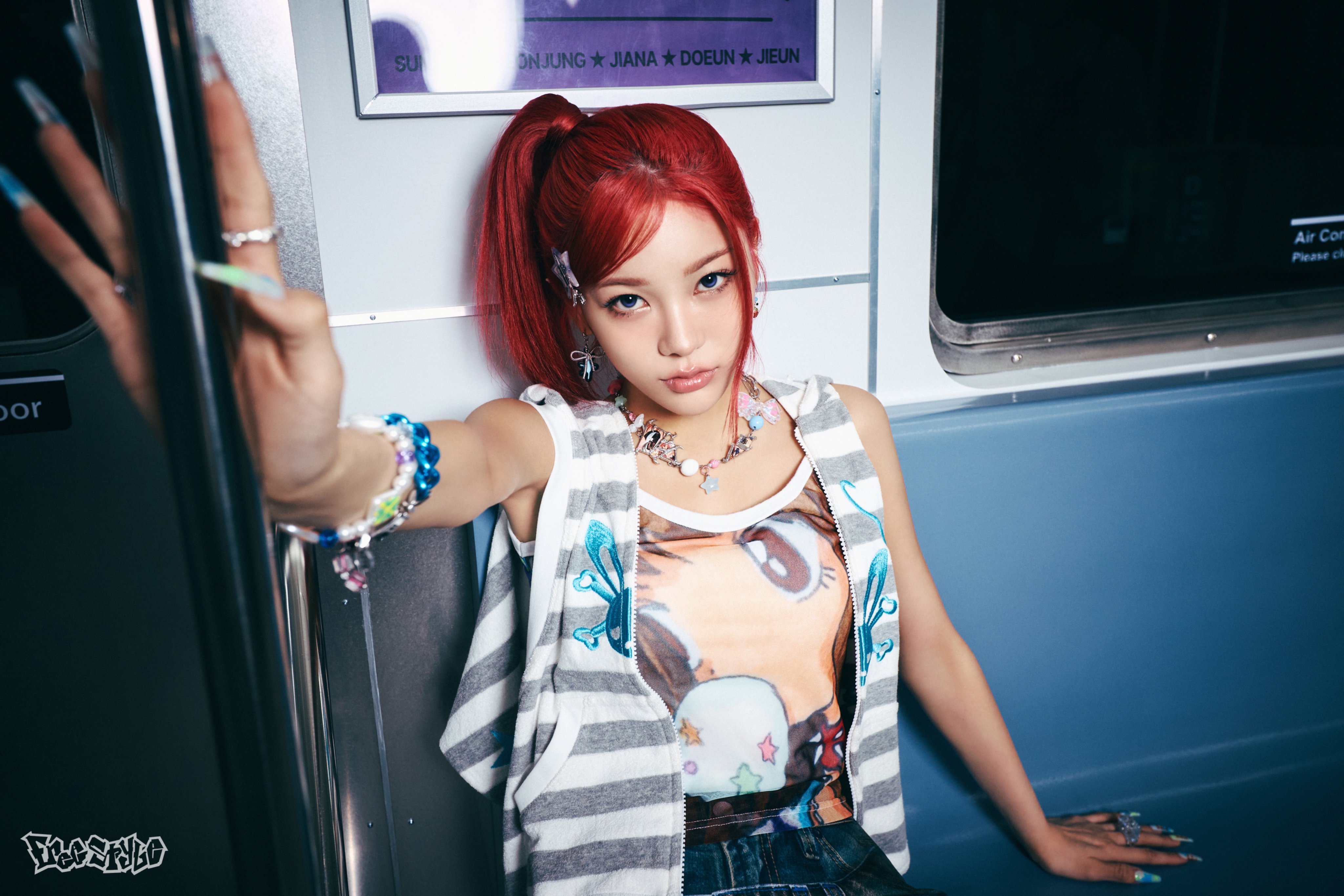 GxBxII5bAAASL-B?format=jpg&name=4096x4096