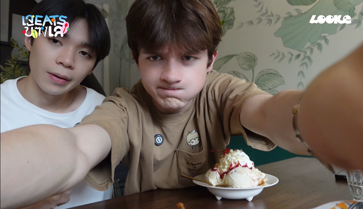 NongPjiew's tweet image. ใช้คำว่าระเบิดความน่ารักได้เลย ไม่หลงยังไงไหว 🥹💗✨🫶🏻
#เจEATSข้างเล_EP8
#LEONBROCCO