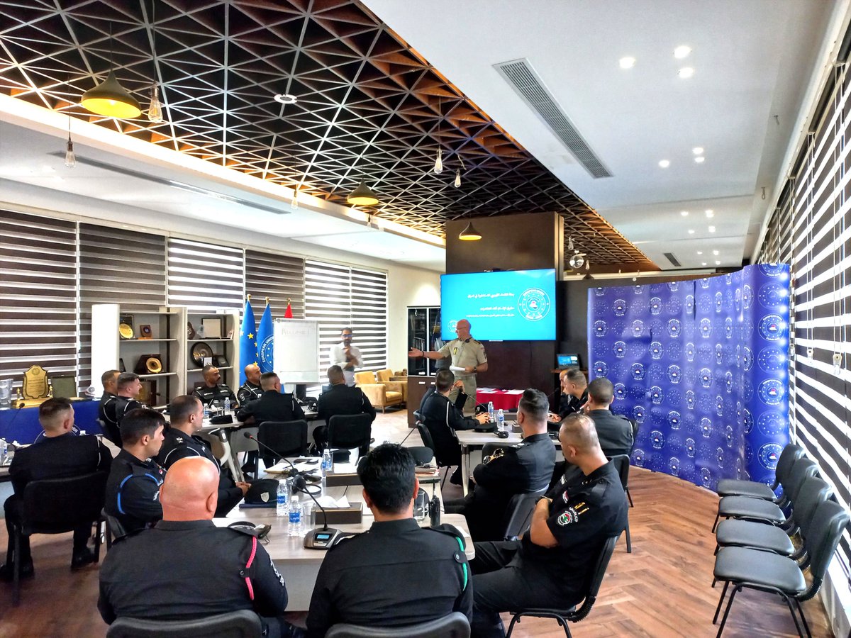 EuamIraq's tweet image. @EuamIraq  trained Law Enforcement Force Command commanders on human rights-based crowd control and introducing a dialogue-driven approach. The workshop supports Iraq’s shift towards citizen-focused policing within Civilian Security Sector.