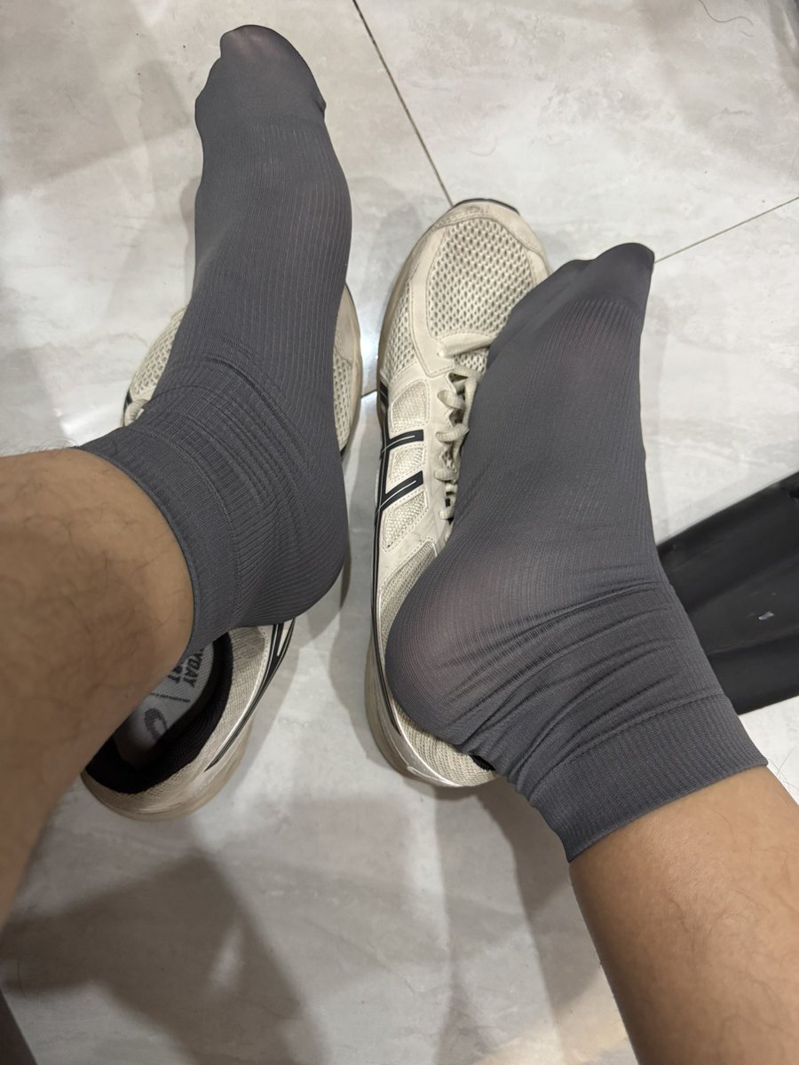 闷骚黑袜男 tweet media