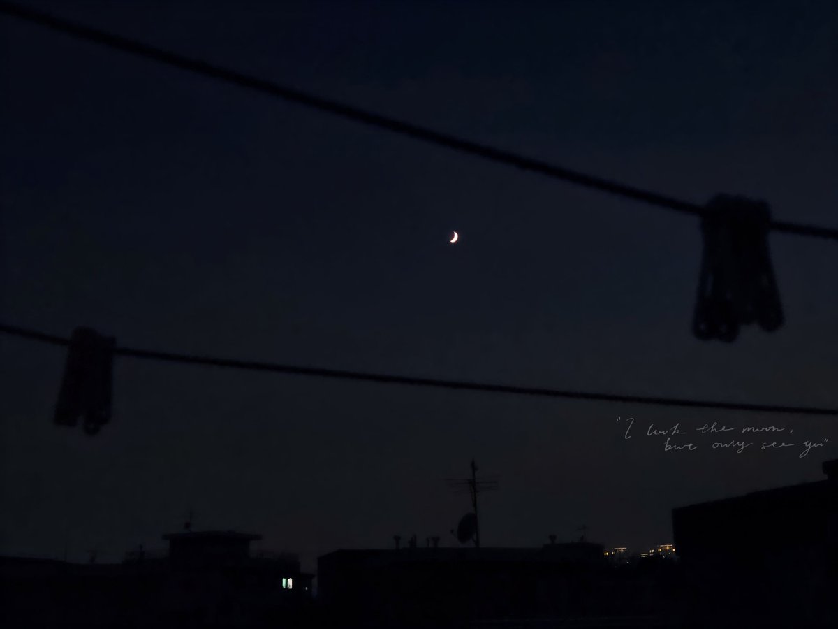 서로 착하기만 한 관계보다는 자주 부딪히고 솔직히 표현하는 관계가 오히려 더 오랜 길을 함께 걸을 수 있다
상처는 어떻게든 생기기 마련이고 안 좋은 감정을 제때 꺼낼 수 있어야만 마음은 곪지 않고 관계는 지속될 수 있다
- 흔글

관계에서 솔직함은 가장 중요한 덕목이다
후회는 너의 몫일테니