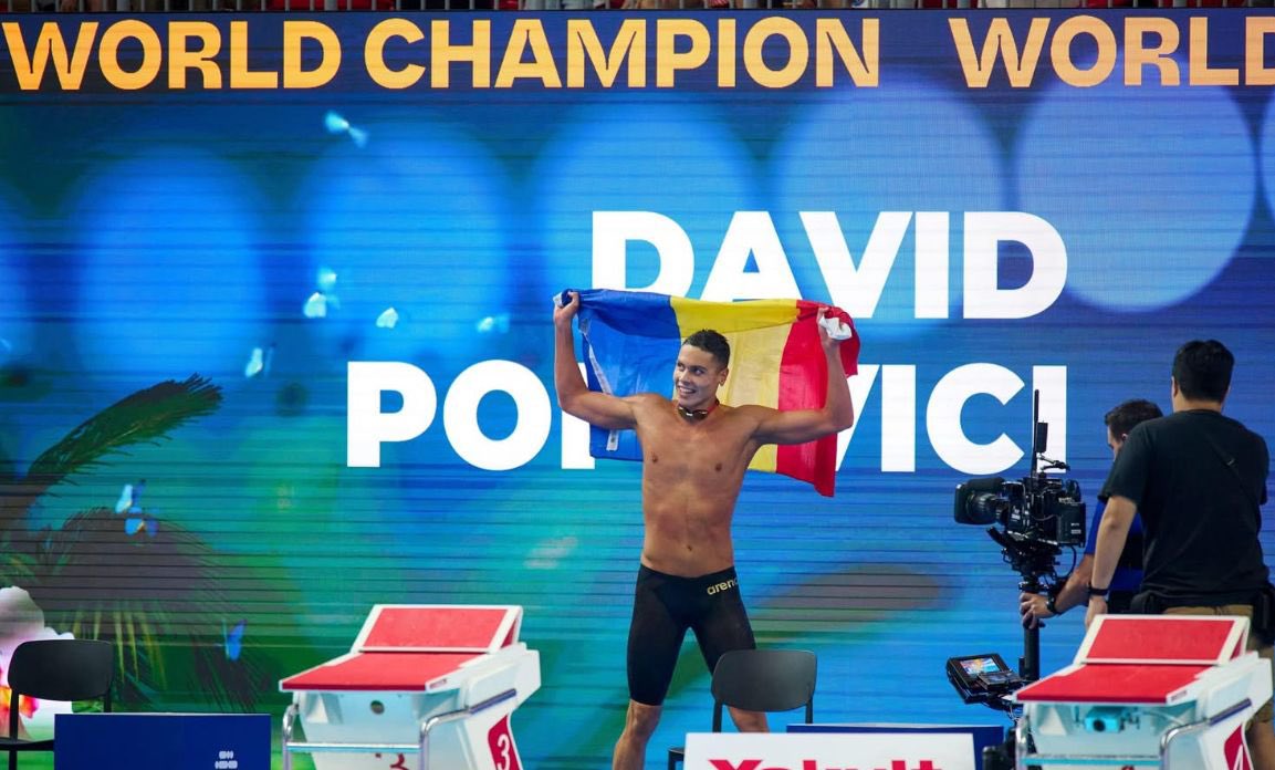 Il y a exactement un an, jour pour jour, à #Paris2024 et pour la Fête de l’hymne national, David Popovici devenait champion olympique ! Aujourd’hui, à Singapour, il devient champion du monde après une course exceptionnelle. Bravissimo, David !
📸 Raed Krishan
