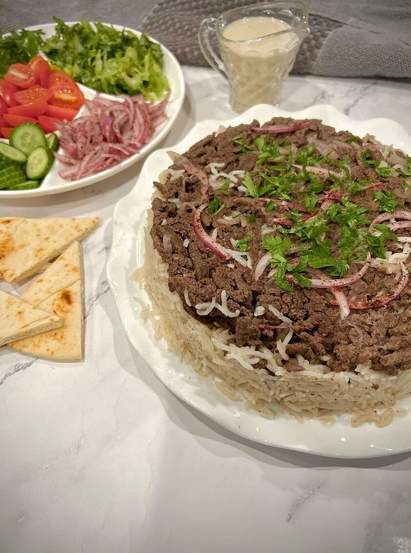 One Pot Beef Shawarma With Rice 
from : baiti_ana resepmamiku.com/en/one-pot-bee…