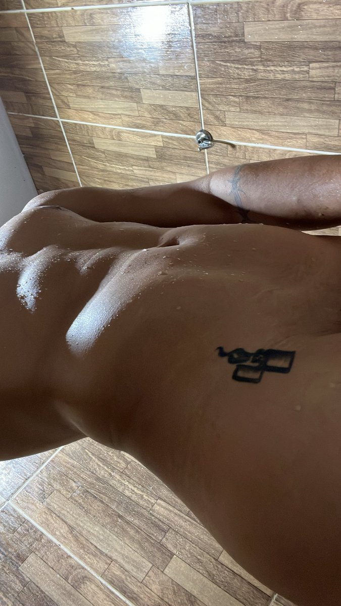 felipekaetanorj's tweet photo. 💦💧 https://t.co/3btUNgOdRg