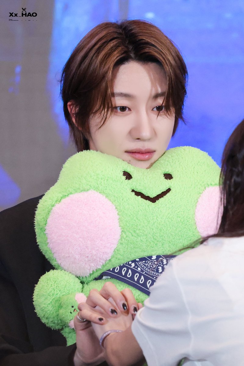 250729 

🥺🥺🥺

#디에잇 #THE8
#서명호 #徐明浩 #ミンハオ
#세븐틴 #SEVENTEEN