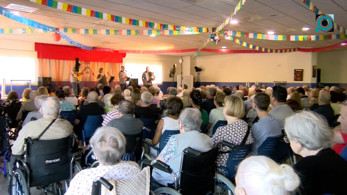 NOTÍCIES | L’Associació de jubilats i pensionistes tanca el curs amb havaneres, orxata i coca
VÍDEO 👇
youtube.com/watch?v=XwQyXC…