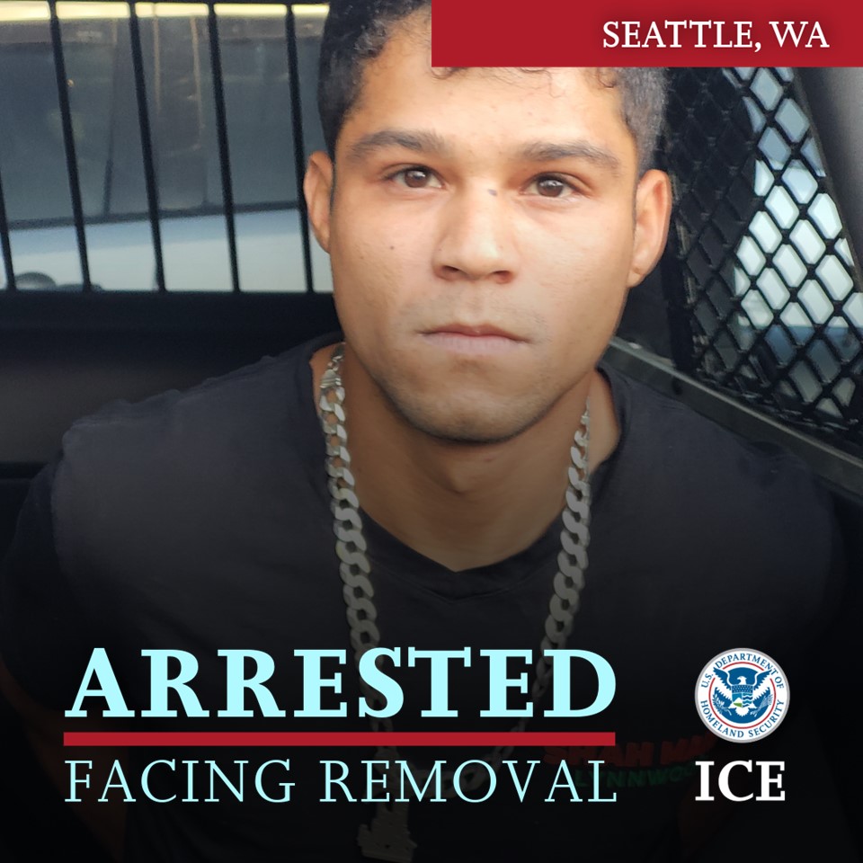 ICE Seattle (@eroseattle) on Twitter photo A citizen of Brazil, Erik Soares-Martins, 26, was arrested jointly by <a href="/EROSeattle/">ICE Seattle</a> <a href="/HSISeattle/">HSI Pacific Northwest</a> <a href="/USBPChiefBLW/">Rosario Pete Vasquez, Chief Patrol Agent</a>. Soares overstayed a tourist visa issued in 2017, has a criminal history that includes arrests for child rape, hit and run; convictions for harassment, criminal trespass. A citizen of Brazil, Erik Soares-Martins, 26, was arrested jointly by <a href="/EROSeattle/">ICE Seattle</a> <a href="/HSISeattle/">HSI Pacific Northwest</a> <a href="/USBPChiefBLW/">Rosario Pete Vasquez, Chief Patrol Agent</a>. Soares overstayed a tourist visa issued in 2017, has a criminal history that includes arrests for child rape, hit and run; convictions for harassment, criminal trespass.
