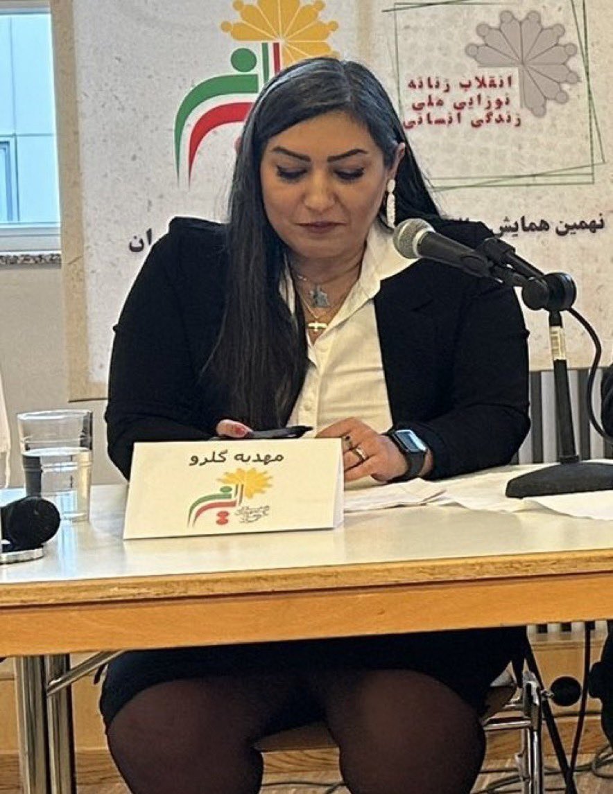 Kouresh Kabir (@kouresh_kabir) on Twitter photo <a href="/YaarGhadimi/">𓄂✺Yaar - يار قدیمی🎗️</a> <a href="/grok/">Grok</a> نه نیازی به دروغ گفتن است و نه به <a href="/grok/">Grok</a> خودمان با چشم دیدیم و با گوش شنیدیم که #گوهرویه در برنامهی زنده تلویزیونی چنان گوز سهمگینی رها کرد که یه ماشالاه بسیار بزرگ داشت و صداش تا کانادا هم پیچید.
از قضا خودش هم با حرکتی زیرکانه و کمی تکان به باسنش تلاش کرد بو را پخش نکند که <a href="/YaarGhadimi/">𓄂✺Yaar - يار قدیمی🎗️</a> <a href="/grok/">Grok</a> نه نیازی به دروغ گفتن است و نه به <a href="/grok/">Grok</a> خودمان با چشم دیدیم و با گوش شنیدیم که #گوهرویه در برنامهی زنده تلویزیونی چنان گوز سهمگینی رها کرد که یه ماشالاه بسیار بزرگ داشت و صداش تا کانادا هم پیچید.
از قضا خودش هم با حرکتی زیرکانه و کمی تکان به باسنش تلاش کرد بو را پخش نکند که