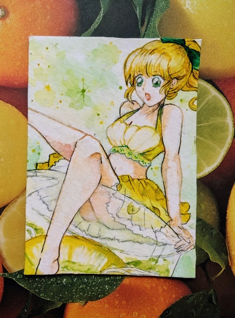 Uff, das erste Mal seit Jahren wieder ne #kakaokarte zu machen war auch wieder so ne Erfahrung für sich. 

Da sind zu wenig Zitronen drauf... Das triggert mich.
#aceo