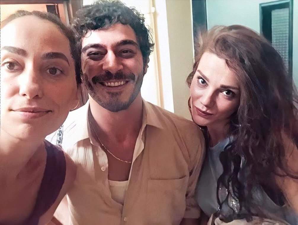 BDe92821's tweet image. Yarim Kalan Asklar 🔥 
#İnterrupted
#BurakDeniz