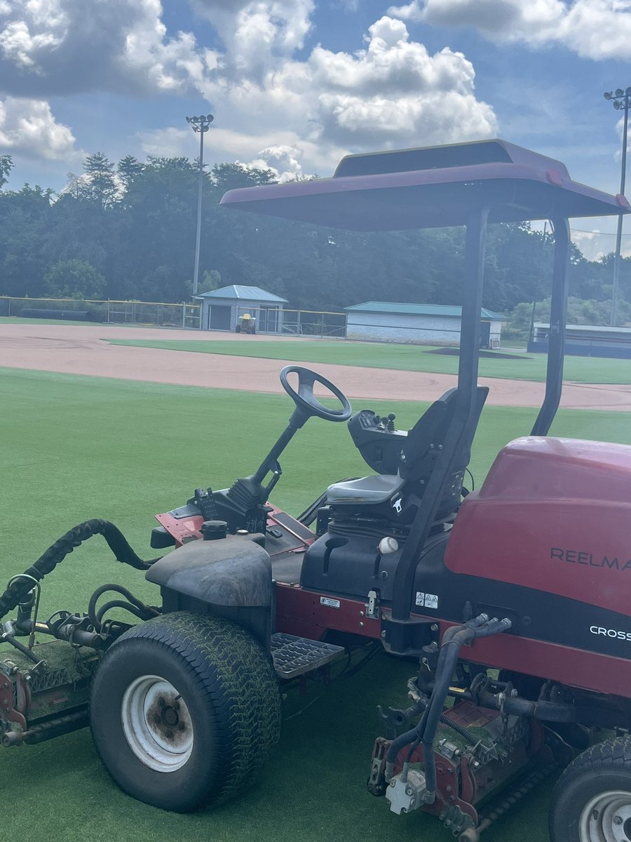 Current view. Mower stopped so I thought I’d work on my dirt. 3- wheeler now won’t start. Hm, back to the mower 🤦‍♂️