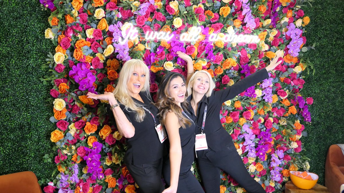 Tuesday's Talent Tip! ✨ Quick responses = faster bookings! Trade shows move fast, and if we can't reach you, we move on. Treat your trade show work like a business, and clients will keep coming back! #EventStaffing #EventProfs #TradeShow