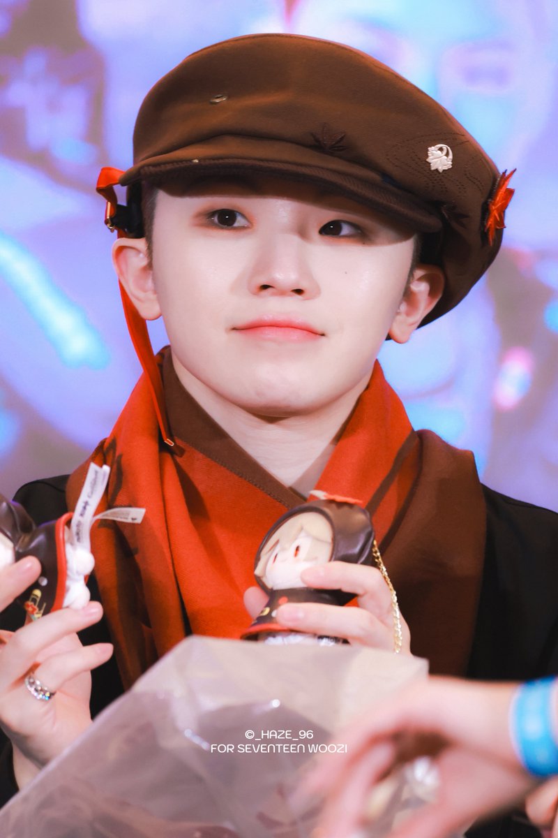 _haze_96's tweet photo. 250729 상하이

#세븐틴 #SEVENTEEN #우지 #WOOZI https://t.co/xXCt3aF7uA