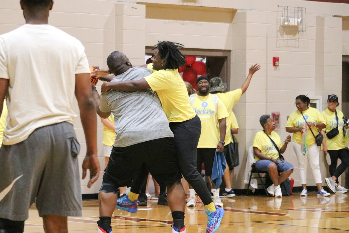 JMCSchools's tweet photo. Is this a foul? Hard to say 😁 
Someone make the call 😂
#EduFEST 🏀🌭🍔🎸📚🎶#JMCSS ✨ https://t.co/7CfN3Vpzkf