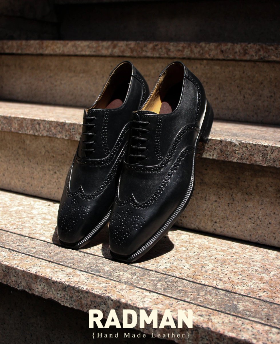 Wingtip brogue