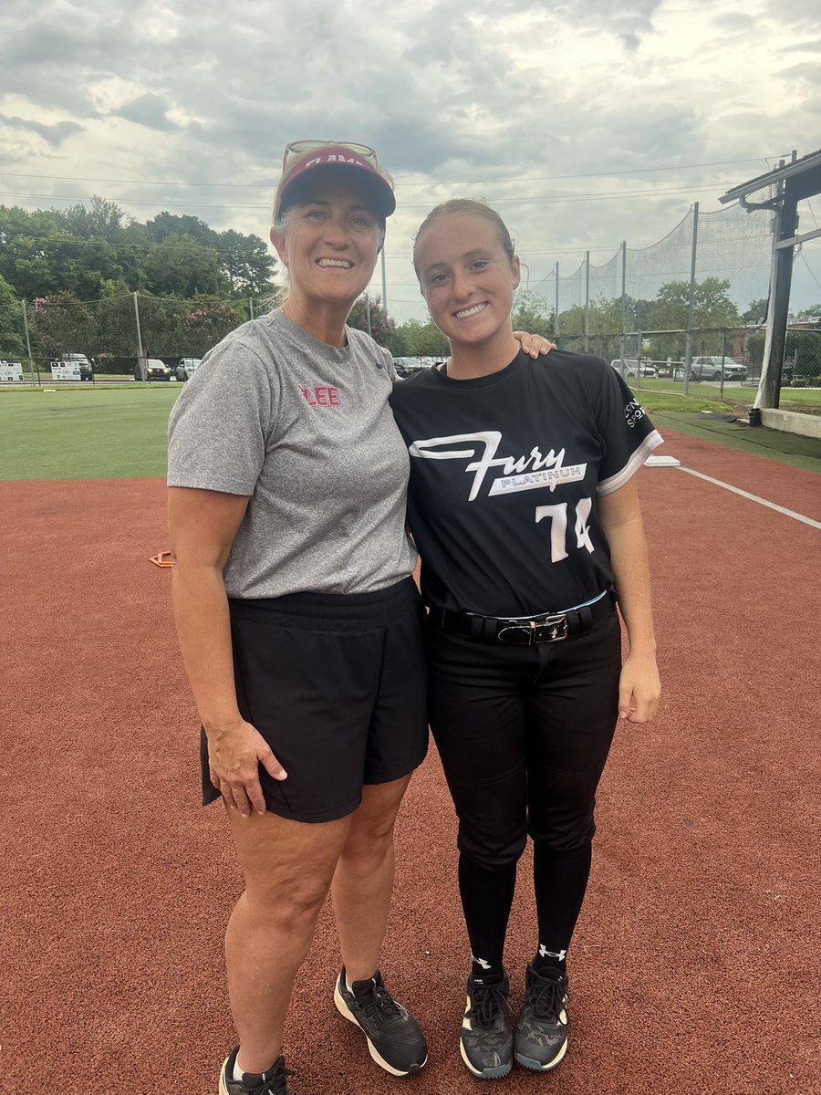 Best way to start off the week is always at a softball camp! Had a great time and learned a lot at <a href="/LeeUSoftball/">Lee Univ Softball</a> camp. Can not wait to be back for another one, LOVE the campus and the energy the whole time. #goflames #bettereveryday #2027catcher