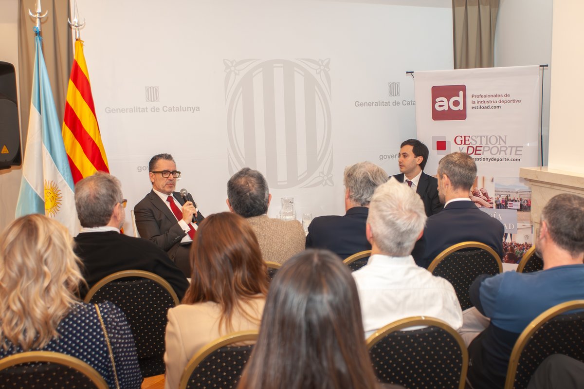 estiload's tweet image. 📚🤝#GESTIÓNyDEPORTE | Esport i Ciutadania 👉youtube.com/watch?v=dmqkx3… 🎯Stefano Di Carlo #Seccretario @RiverPlate y @josepvivesp Delegat Cono Sud @Catalunya_ARG
conversaron sobre los desafío de gestión CARP  #GestionDeportiva @gestionydeporte
#MembresiaProfesionalAD #Catalunya