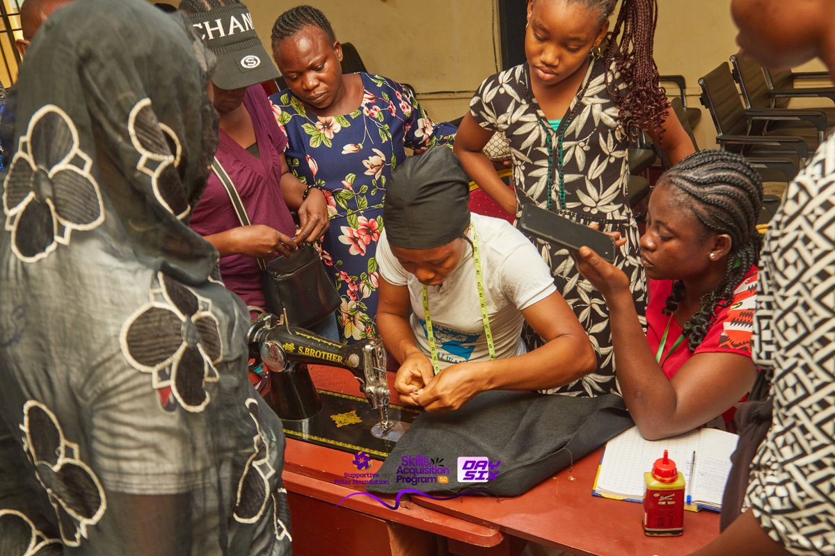 Supportivepf's tweet image. Day 6: Threads of Transformation

Today, fashion students stitched their dreams with even more precision.

#SAP5 | Ibifubara | Bright Morgan | Falz | Otedola | Peter Obi | #BBNaija | Poverty | Sultana | Gigi | #BigBrotherNaija | Omojuwa | Burna Boy | Uba Sani | Federal Government