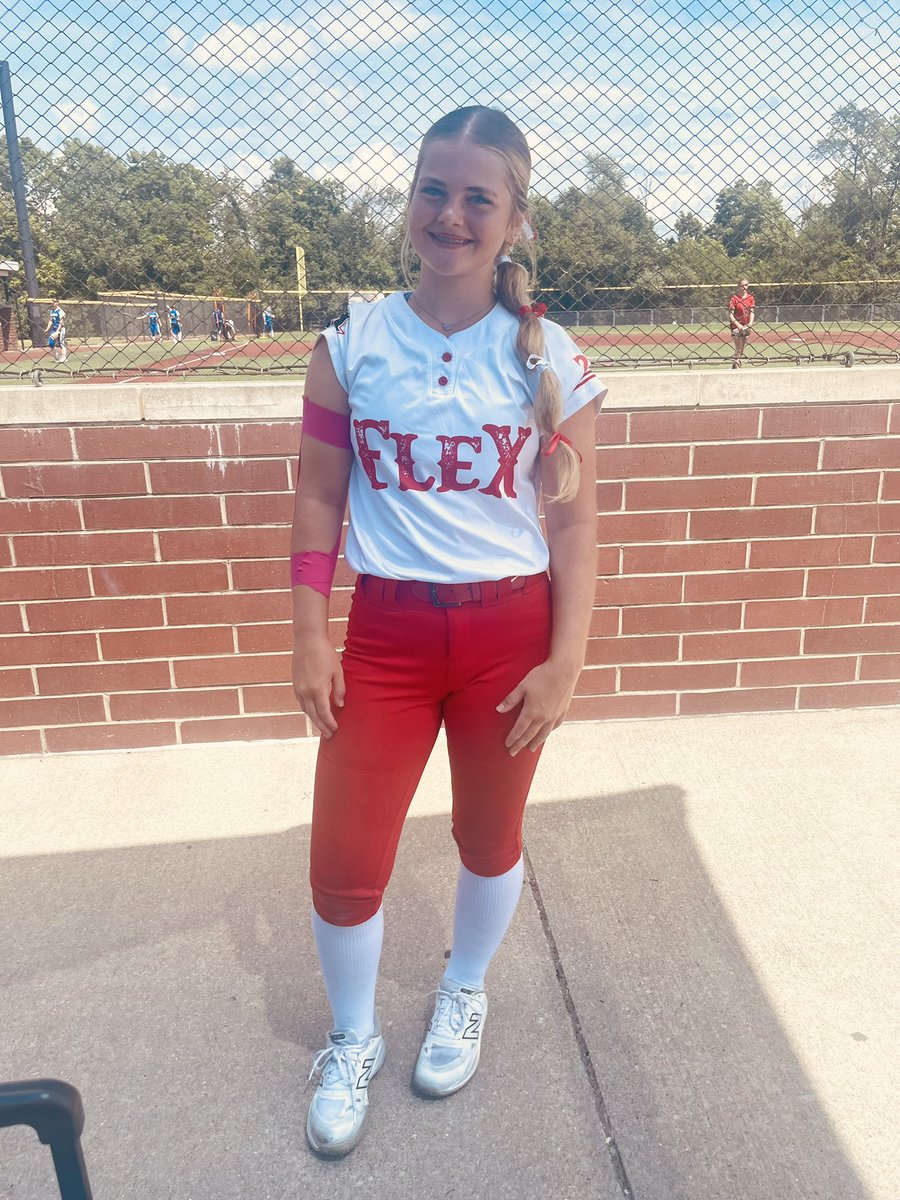 DesSpencer2010's tweet photo. This week at the AFCH in Kokomo Indiana @ARFleXsoftball made it to tier 2. Didn’t finish how we wanted but we played the top teams in the nation. Played 9 games. I split my time catching and 2nd base. .375 BA, .565 OBP.  Can’t wait till fall season. @wampuscatsb https://t.co/Mwr0hlpgTj