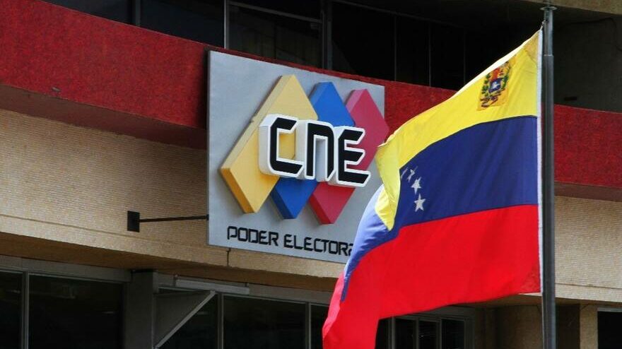 El Consejo Nacional Electoral (CNE) dio a conocer la lista completa de los alcaldes, alcaldesas, concejales y concejalas elegidos en las elecciones del domingo 27 de julio.

¡Un paso más en la construcción de nuestro futuro local! 🗳️🇻🇪

#CHCh 🇻🇪