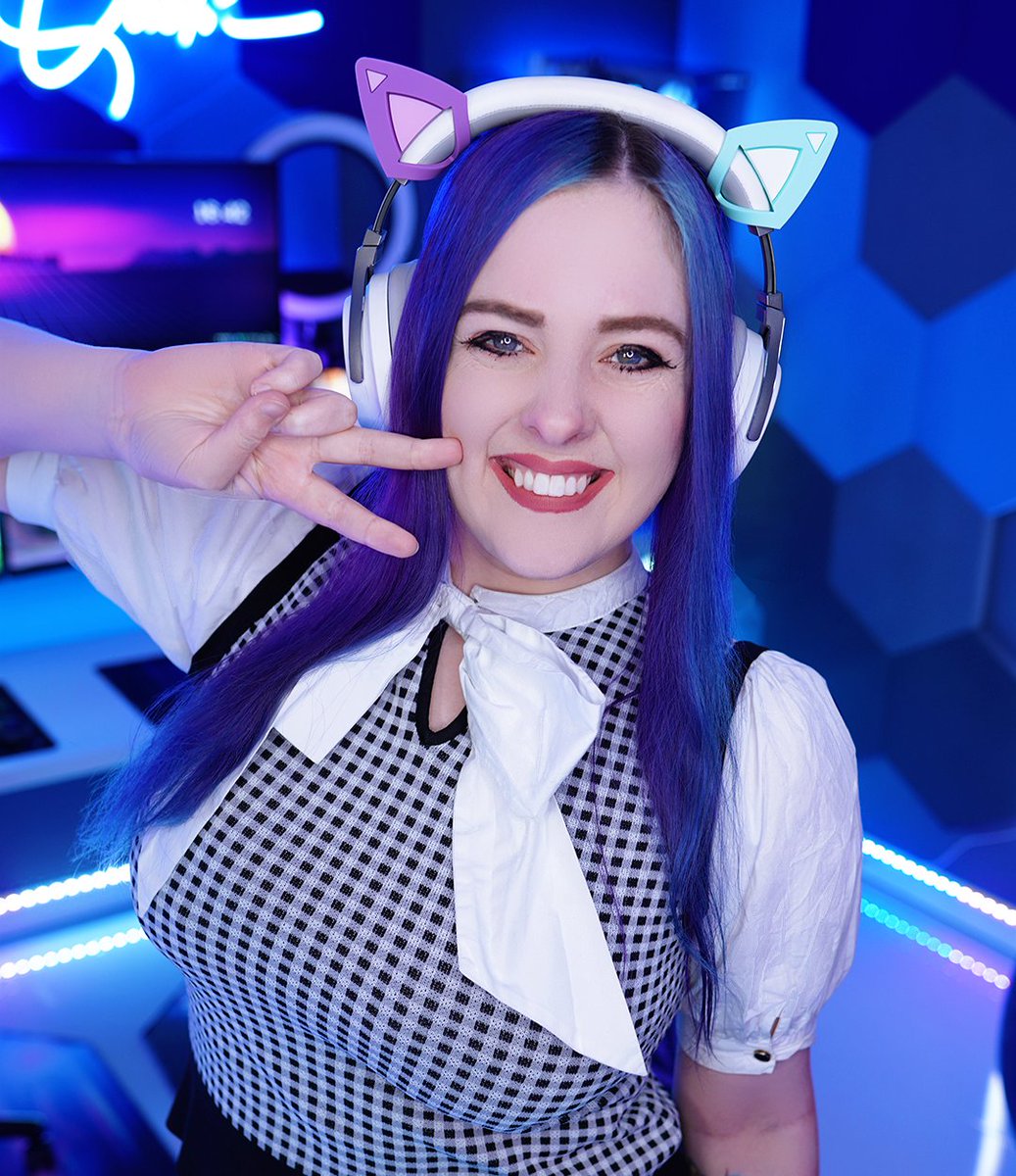 Row Queenie π³οΈβπ (Official 4K Twitch Testing) (@queenieandblue) on Twitter photo I'm live checking out <a href="/CyberPowerPC_UK/">CyberPowerPC UK</a>'s brand new Heroes Of Hardware Deals and then I'll be teaming up with <a href="/Knightenator/">Knightenatorβ¨ Streamer | Gaming | Beauty</a> <a href="/Nordenheim1/">π Nordenheim π</a> and <a href="/GeekyCassie/">Cassie π Gamescom</a> taking on PEAK with all of our Twitch chats combined!!!!!!!!!
π’ twitch.tv/blueandqueenie #ad I'm live checking out <a href="/CyberPowerPC_UK/">CyberPowerPC UK</a>'s brand new Heroes Of Hardware Deals and then I'll be teaming up with <a href="/Knightenator/">Knightenatorβ¨ Streamer | Gaming | Beauty</a> <a href="/Nordenheim1/">π Nordenheim π</a> and <a href="/GeekyCassie/">Cassie π Gamescom</a> taking on PEAK with all of our Twitch chats combined!!!!!!!!!
π’ twitch.tv/blueandqueenie #ad