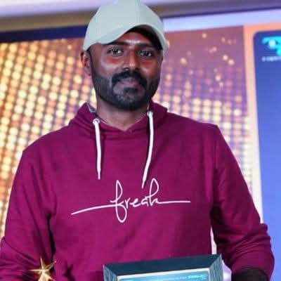 kayaldevaraj's tweet photo. July 30th
Actor, Producer, Distributor Jenish Birthday.
#HBDJenish Vee Jenish #ActionReactionJenish #HBDVeeJenish #HappyBirthdayJenish
#Jenish #VeeJenish https://t.co/Rq8Di4e0hn